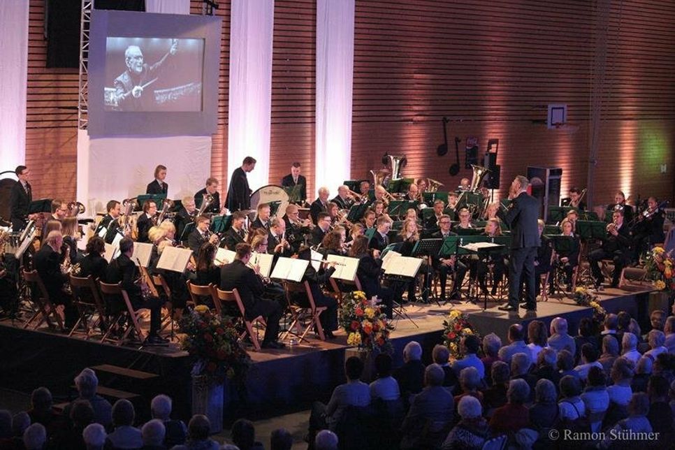 Die Frühjahrskonzerte des Blasorchester Lensahn stehen im Zeichen der Liebe.