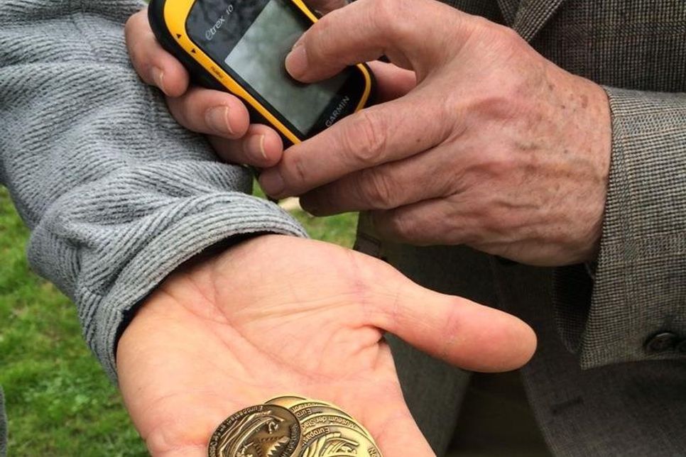 Eine Schatzsuche mitten in Neustadt rund um die Uhr per GPS.