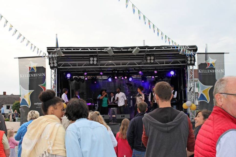 Da passte alles: Trockenes und warmes Wetter sorgte auch am späten Abend für beste Stimmung.