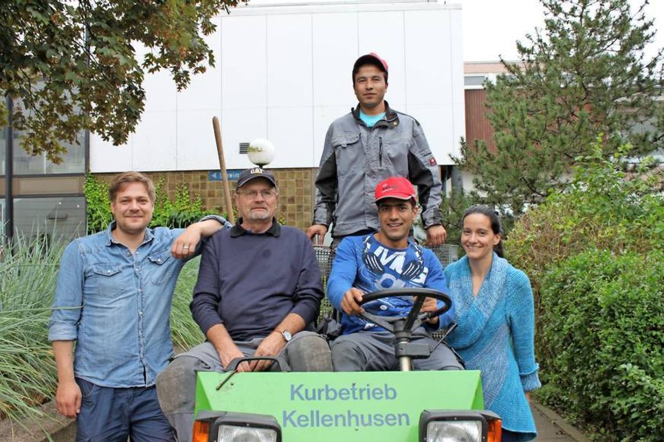 Marcus Sonnen, Waldemar Graaf vom Bauhof, Saiffula, Lalagha und Laura Sonnen (v. lks.).