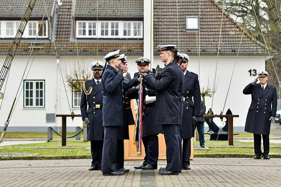 Beim Fahneneid schwören die Soldaten, der Bundesrepublik Deutschland treu zu dienen.