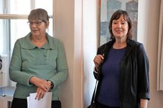 Die Künstlerinnen Maria Gust (lks.) und Katharina Reinshagen gaben einen Einblick in ihre Arbeiten.