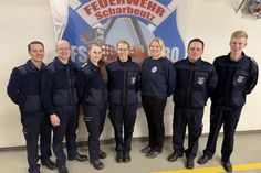 René Konietzny, stellv. und kommissarischer OWF, David Siegmund, Ortswehrführer, Sarah Kallweit, Schriftführerin, Angela Siegmund, Leitung der Kinderfeuerwehr, Stephanie Kristen und Holger Madsen, stellv. Leitung der Kinderfeuerwehr, Nils Labod, Kassenprüfer (v. lks.).