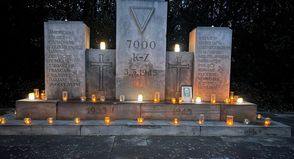Auf dem Ehrenfriedhof Cap Arcona wurde am 27. Januar an die Opfer der nationalsozialistischen Gewaltherrschaft gedacht.