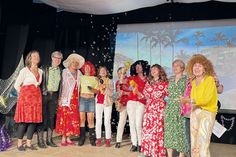 Am Samstag, dem 15. November feiert das neue Stück der „bühne 15“ der Volkshochschule (VHS) Bad Schwartau Premiere. Karten sind  bereits jetzt im Vorverkauf erhältlich.