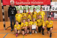 Die Neustädter Mannschaft mit Sportlehrer Sönke Holst.