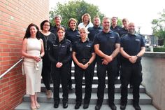Bürgermeisterin Bettina Schäfer und die stellvertretende Ordnungsamtsleiterin Julia Lorenz haben die Polizeibeamten zum Begrüßungsfrühstück der Bäderpolizei eingeladen.