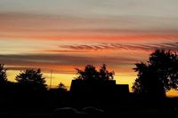 Von Annette Köhler wurde diese eindrucksvolle Abendstimmung in Albersdorf geschickt.