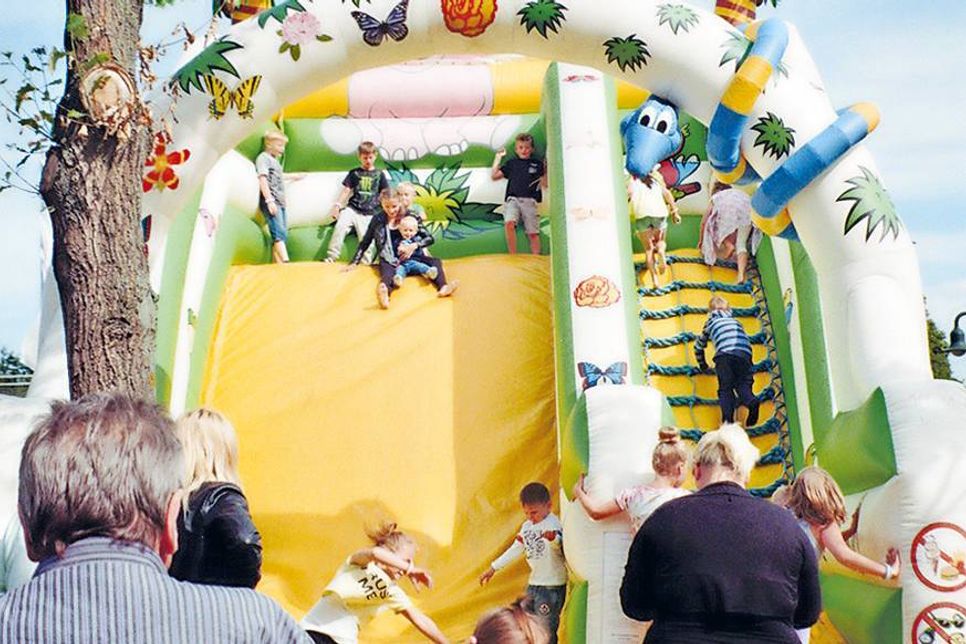 Der Familiennachwuchs kommt beim Sereetzer Dorffest voll auf seine Kosten. (Foto: Ortskartell Sereetz)
