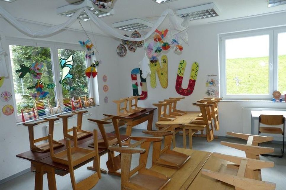 Bei einer Inzidenz von unter 50 an drei aufeinanderfolgenden Tagen sollen ab dem 3. Mai alle Schüler*innen wieder Präsenzunterricht erhalten.