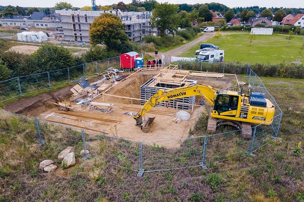 Auf diesem Areal neben dem Neubaugebiet entsteht das Wärmenetz.