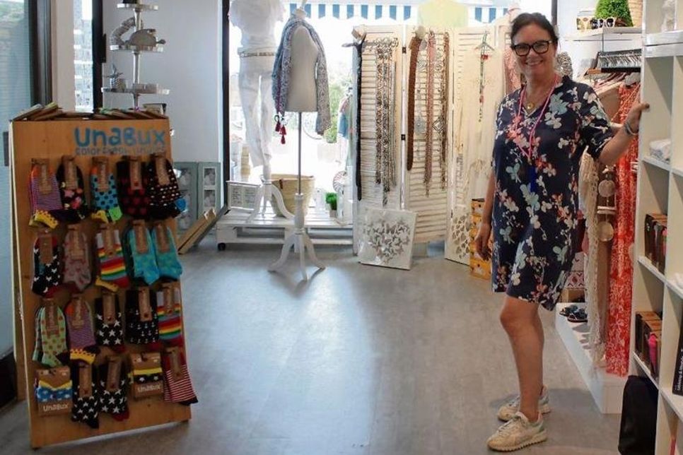 „Frau Fothinger“ steht für ausgefallene und trendige Modelinien sowie vielseitigen Accessoires.