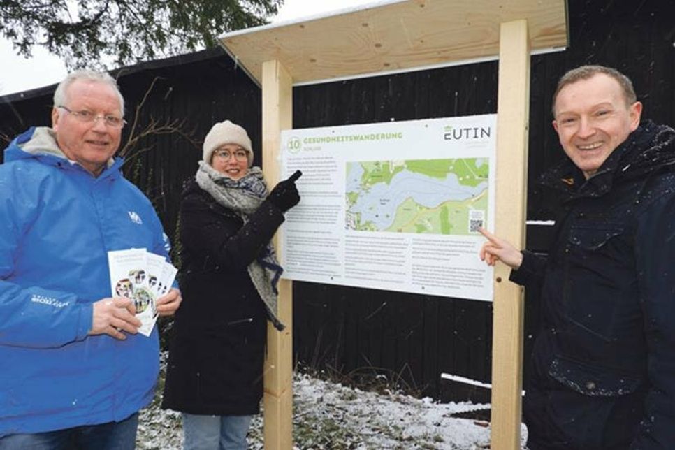 Freuen sich über das gemeinsam umgesetzte Projekt: Günter Möller, Jil-Sophie Preuß und Michael Keller.