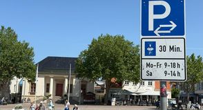 Parken direkt am Markt ist in Zukunft zwar zeitlich unbegrenzt, aber nur noch gegen Gebühr möglich.