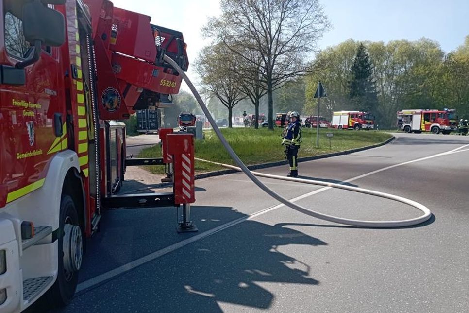 Rund 50 Einsatzkräfte waren vor Ort.