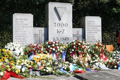 Um 10.30 Uhr beginnt die Gedenkveranstaltung mit der Kranzniederlegung am Cap-Arcona Ehrenfriedhof.