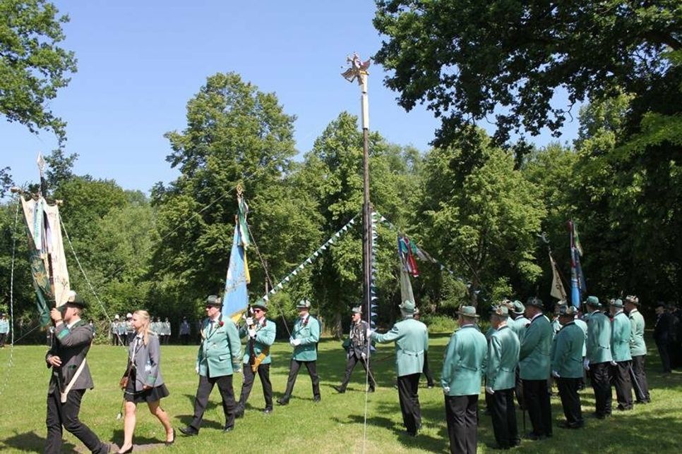 Traditionell werden auf dem Schützenplatz die jährlichen Ehrungen vorgenommen.