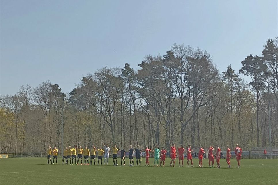 Anspannung lag vor dem Kellerduell am Waldeck in der Luft.