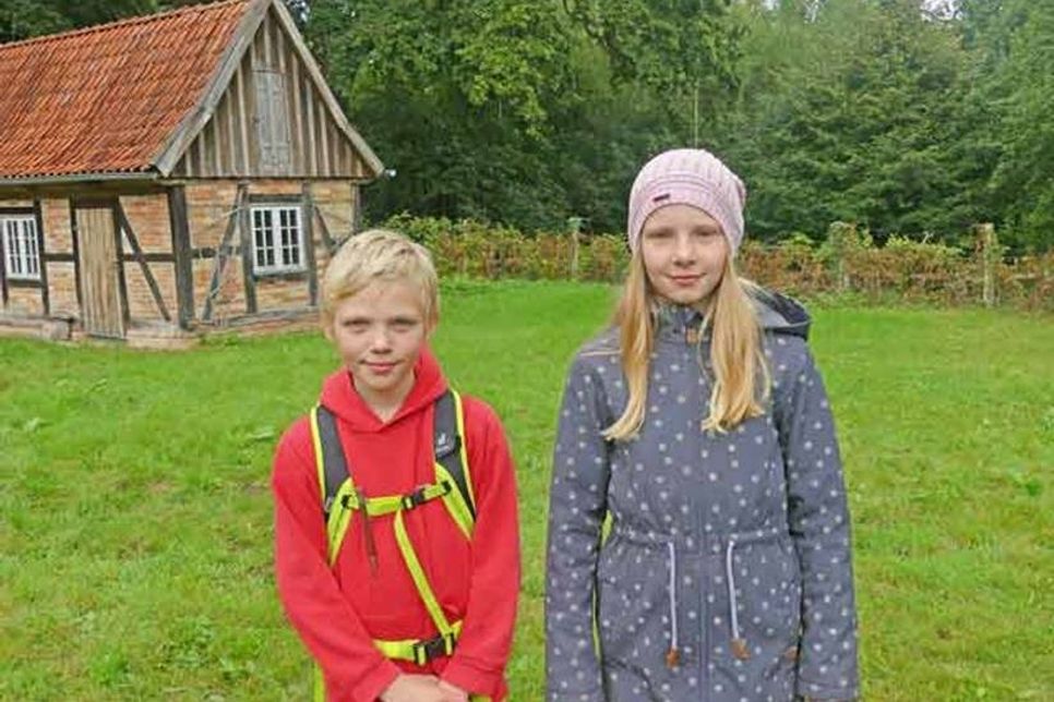 Mit wichtig viel neuem Wissen kam auch Lucien und Lisa aus dem Waldklassenzimmer.