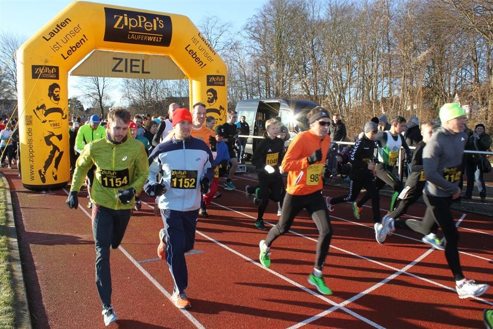 Hier waren die Läufer schon wieder auf dem Rückweg beim reporter-Lauf im vergangenen Jahr. Hat man die ersten Kilometer geschafft, kann man das Tempo ruhig noch einmal anziehen. Den ersten Kilometer sollte man aber grundsätzlich nicht zu schnell starten.