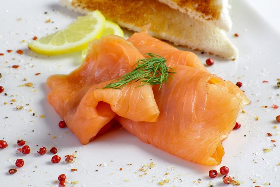 Räucherfisch und natürlich auch frischer Fisch sind immer eine gesunde und köstliche Speise.