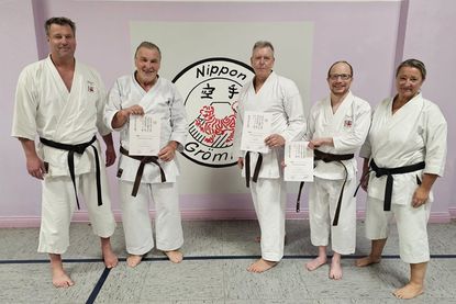 Prüfer und Prüflinge.