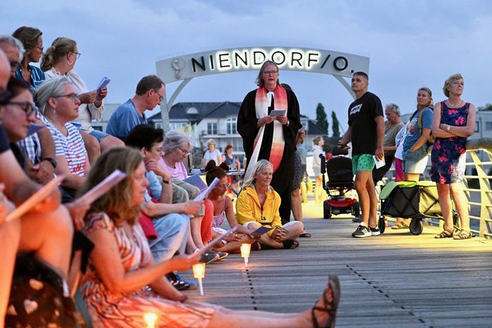 Katharina Gralla auf der Seebrücke in Niendorf.