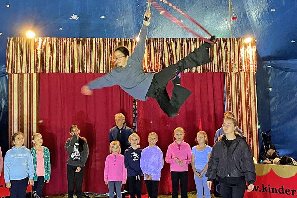 Auch die Akrobatik am Luftring erforderte Mut.