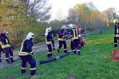 Neben den Vorbereitungen für das Gemeindefeuerwehrfest blieb der FFW Braak Klenzau auch noch ausreichend Zeit zum Üben für die Wettkämpfe am Samstag.