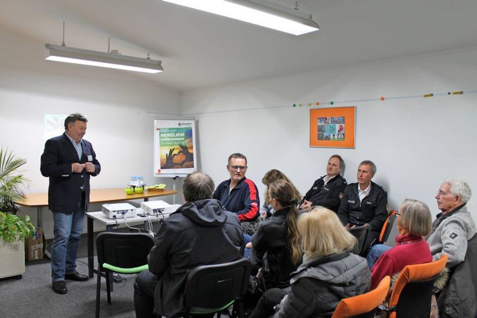 Expertenvortrag mit der Polizei zum Thema Betrugsmaschen.