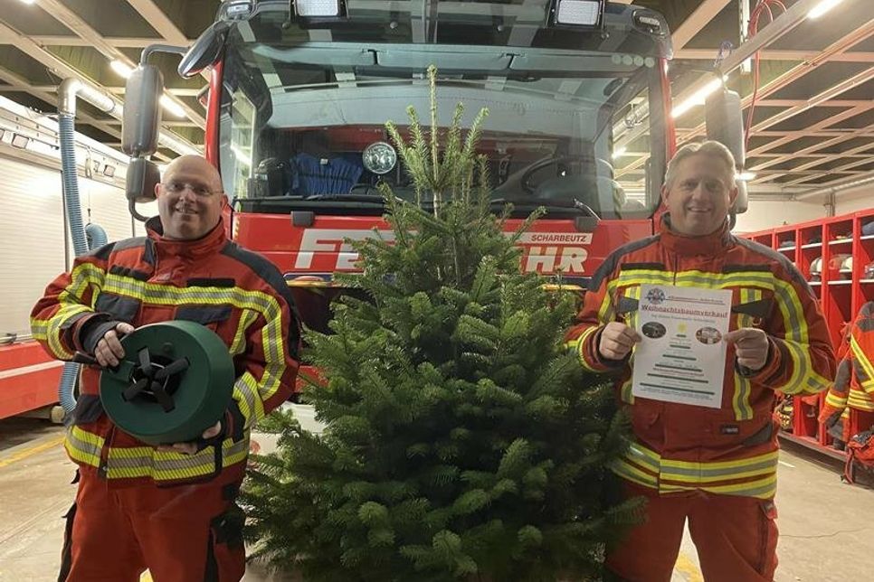 Die Feuerwehr Scharbeutz verkauft in diesem Jahr wieder direkt am Feuerwehrgerätehaus.