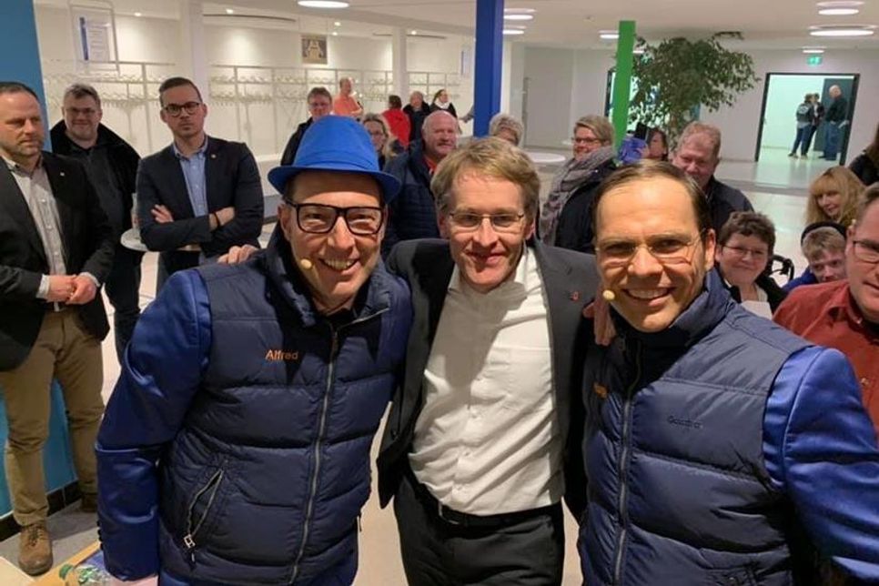 Ministerpräsident Daniel Günther mit Baumann (re.) und Clausen (lks.).