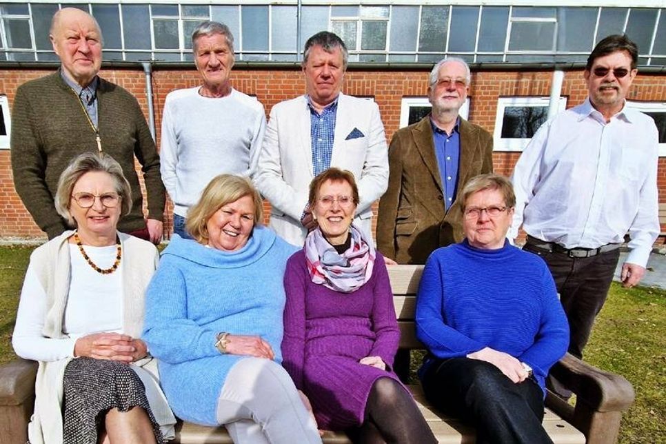 Der neue Seniorenbeirat der Gemeinde Grömitz: Marina Niestrath, Ulrike Schüßler, Irene Hartwig, Lore Jansen, (hinten von links) Joachim Paulsen, Jürgen Hundsdorff, Matthias Henze, Bernd Groß, Michael Suhr (vorne v. lks.).