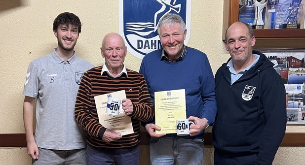 2. Vorsitzender Michel Dücker, Hans-Jörg Jörgensen, Axel Kramer und 1. Vorsitzender Andrew Bednarzik (v. lks.).