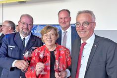 Festkommers mit Prominenz (von links): Stadtwehrführer Manfred Wenselowski, Innenministerin Dr. Sabine Sütterlin-Waack, Landrat Björn Demmin und Bürgermeister Tim Brockmann.