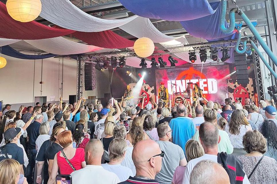1.200 Gäste wollten die Partyband „United 4“ erleben.
