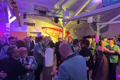 Stets gut besucht – die Tanzfläche im Schützenhof.