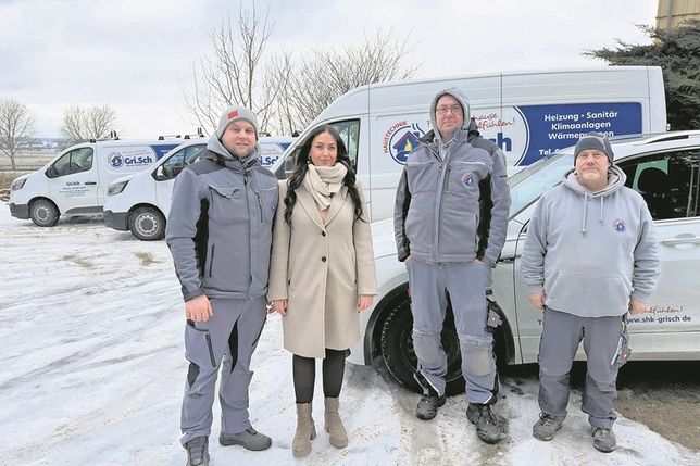 Soll weiter wachsen: Das Team der Gri.Sch Heizung und Sanitär GmbH mit Grigorij und Jaqueline Schmidt mit Ralph Zinkel und Frank Wesselkowski (v. lks.).