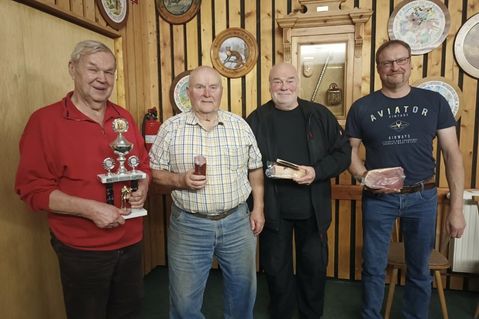 Uwe Hamann, Klaus Kohlsaat, Peter Gose und Holger Jäde, alle von der Kyffhäuser Kameradschaft Beschendorf (v. lks.).