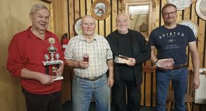 Uwe Hamann, Klaus Kohlsaat, Peter Gose und Holger Jäde, alle von der Kyffhäuser Kameradschaft Beschendorf (v. lks.).