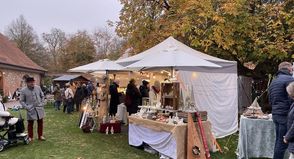 Kunsthandwerk, kulinarische Köstlichkeiten und ein abwechslungsreiches Programm erwartet die Besucher des Martinsmarktes.