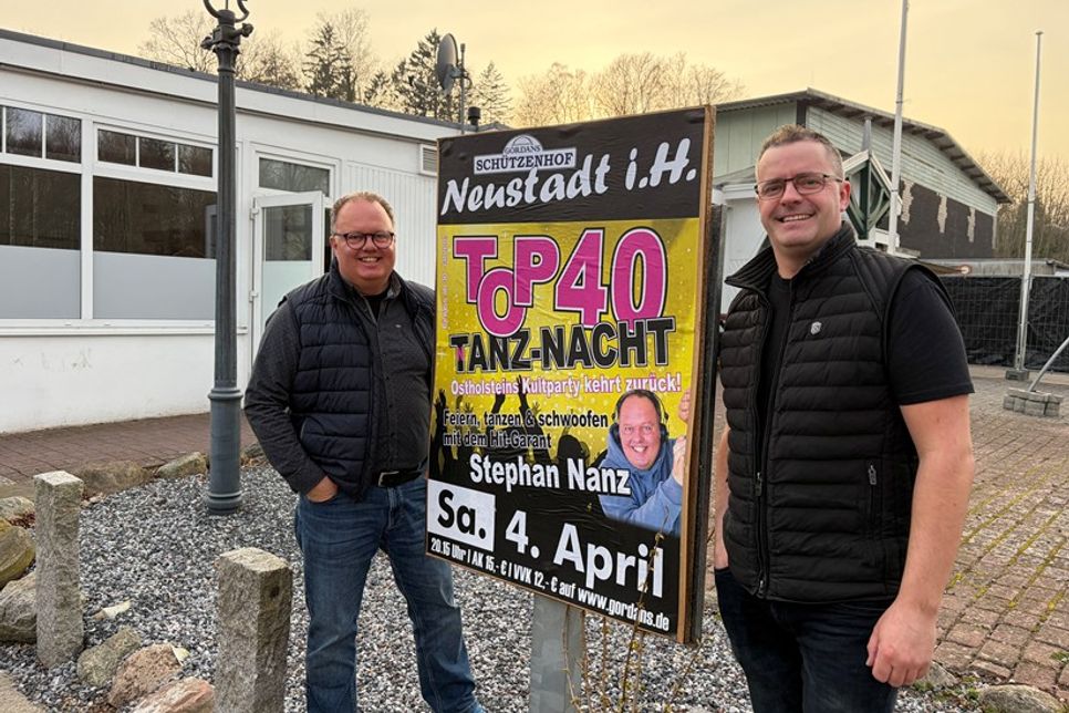 DJ Stephan Nanz (lks.) und Gordan Lockowandt freuen sich auf den 4. April im Schützenhof in Neustadt.