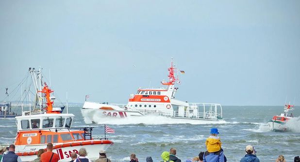 Am „Tag der Seenotretter“ stellt die DGzRS der Öffentlichkeit an vielen Standorten an Nord- und Ostsee ihre Leistungsfähigkeit unter Beweis.