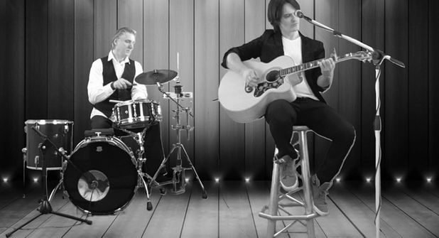 „The Wild Boyz“ spielen Klassiker, aber auch aktuelle Hits.
