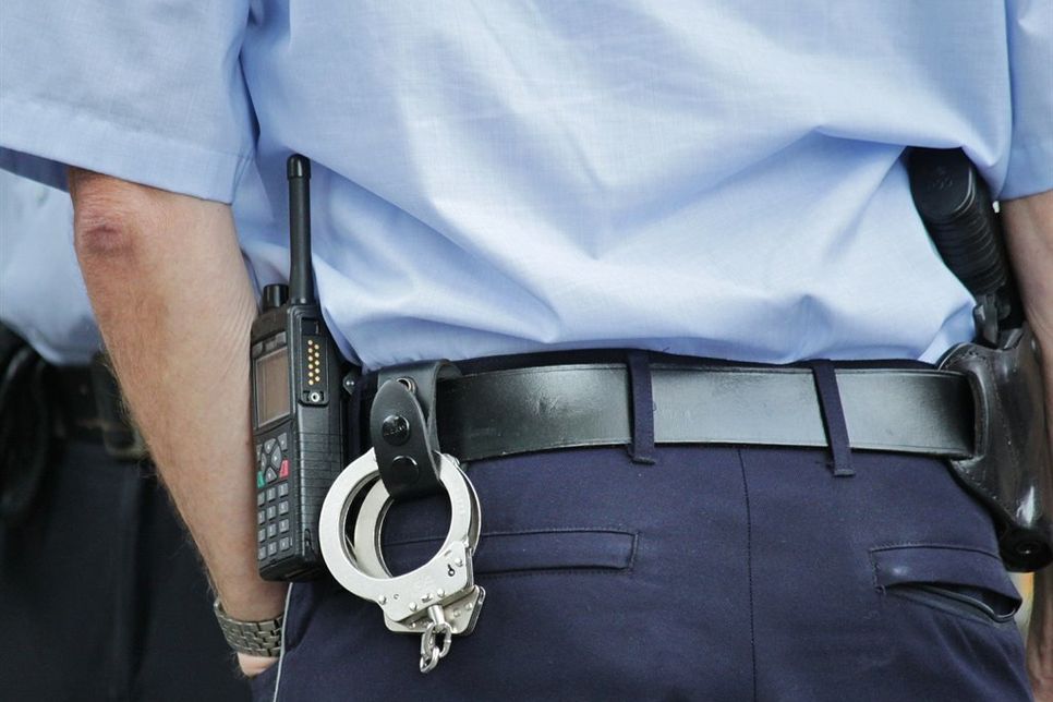 Die Polizei sucht Zeugen.