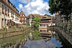 Genießen Sie französisches Flair in der Hauptstadt des Elsass.