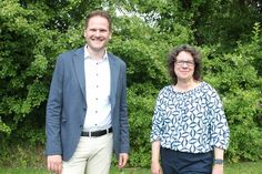 Vorsitzende des Aufsichtsrates Melanie Levingstone mit Geschäftsführer und Vorstand Christioph Buske.