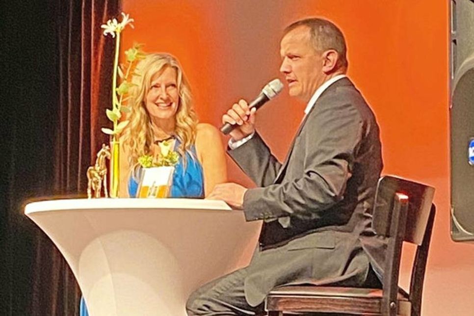 Bei der großen Immenhof-Gala im Oktober 2021 war Schauspielerin Bianca Karsten auf der Bühne und sprach mit Mario Würz u.a. über das neue Hörbuch.