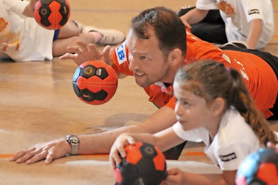 Mit Dagur Sigurdsson an der Seite wird das Training zum Abenteuer. (Foto: brand unit berlin)