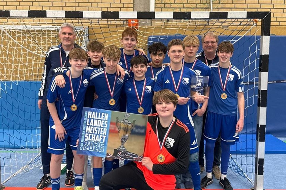 Zum Kader der Siegermannschaft gehörten Simon Franke (Tor), Lennard Schröder, Lion Hassel, Umut Redzheb, Carlos Klaus, Matti Schmidt, Joona Müller, Jan, Clausen, Henri Jasper und Mohamed Kharboutli.